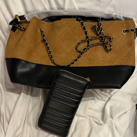 Elegant Black and Tan Quilted Shoulder Bag